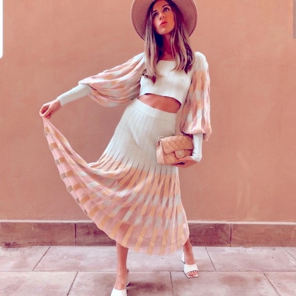 NWT Zara pleated knit skirt - Picture 6 of 14